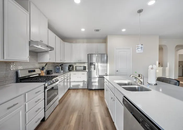 Modern Getaway With Private Hot Tub Holiday home *
